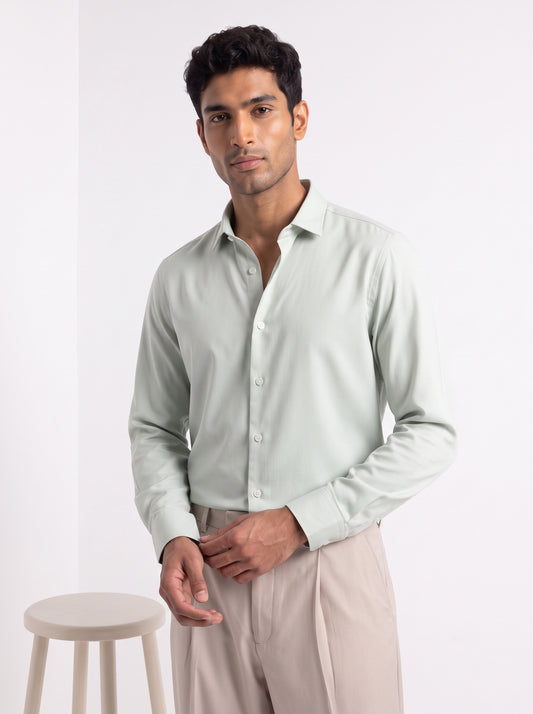 Men's Pastel Green Solid Breathable Wrinkle-Free Regular Fit Shirt